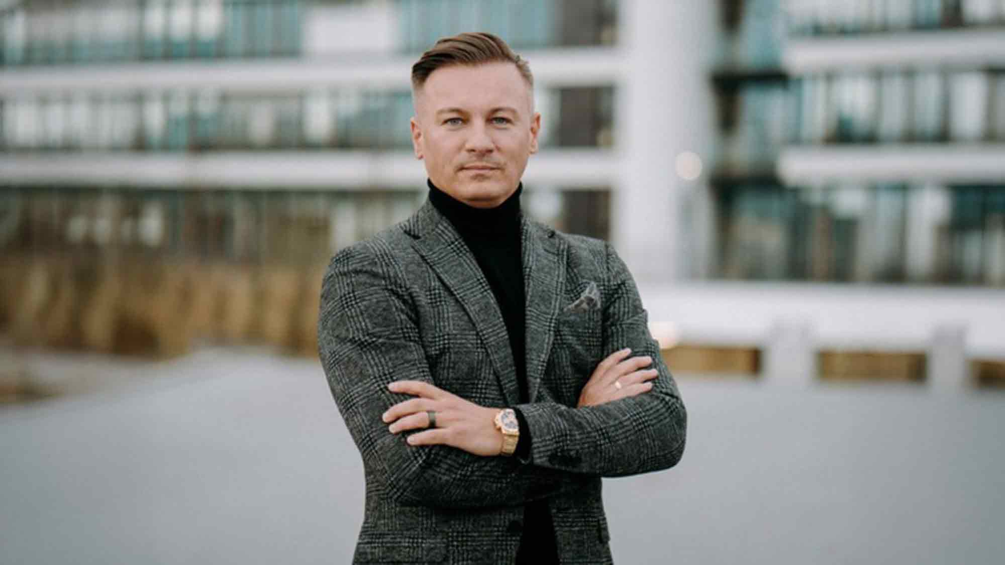 Es ist egal, wo du herkommst! Dawid Przybylski – vom sozialen Brennpunkt zum erfolgreichen Unternehmer Es ist egal, wo du herkommst! Dawid Przybylski – vom sozialen Brennpunkt zum erfolgreichen Unternehmer