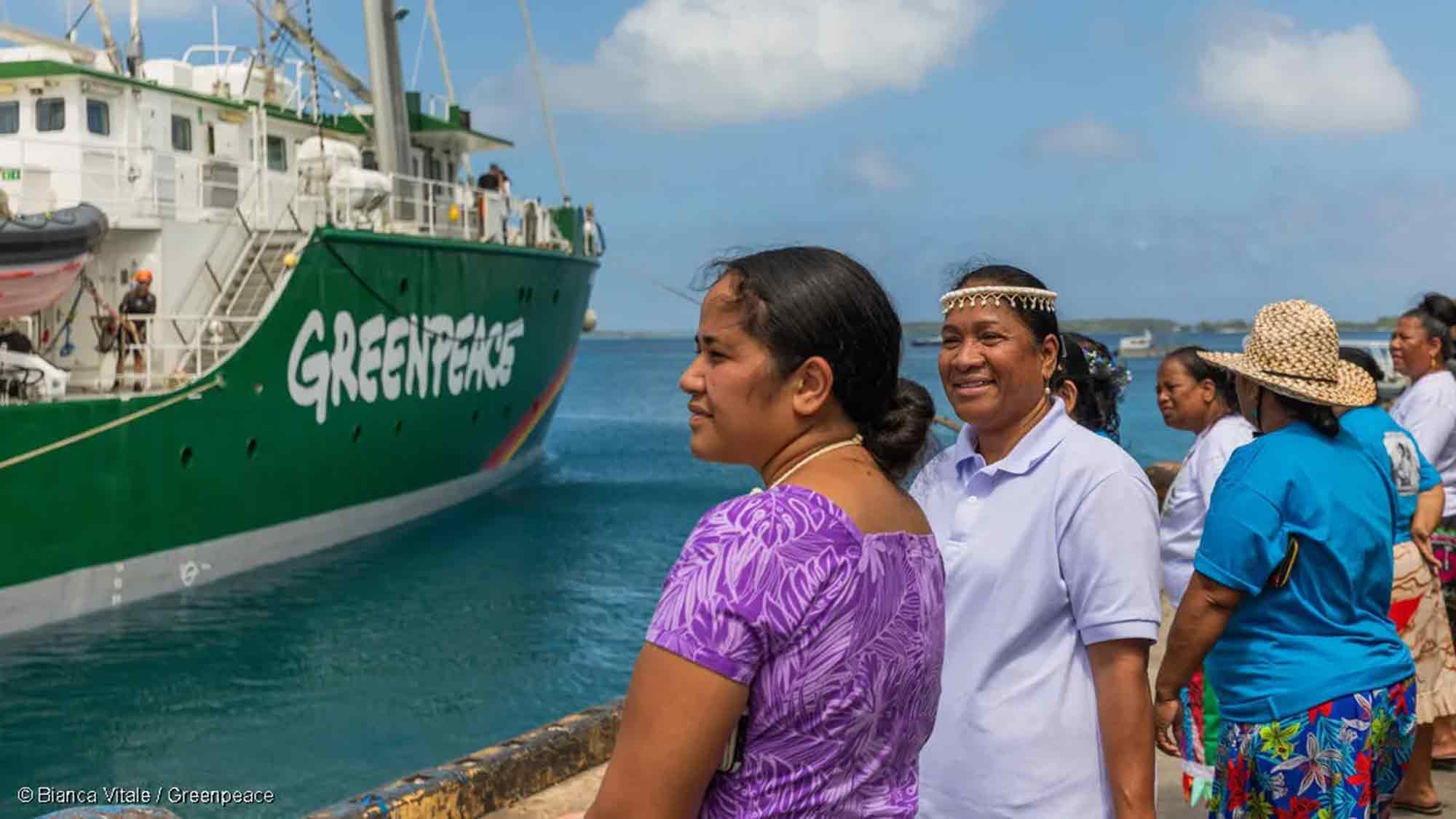 Schiffstour auf Marshallinseln – Greenpeace untersucht Strahlenbelastung 40 Jahre nach Evakuierung von Rongelap Schiffstour auf Marshallinseln – Greenpeace untersucht Strahlenbelastung 40 Jahre nach Evakuierung von Rongelap