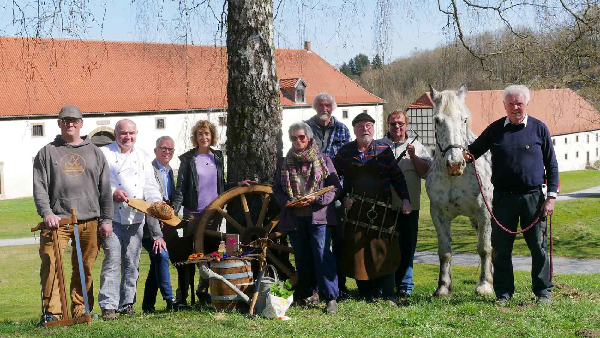 Historisches Handwerk zum Mitmachen: Familientag &raquo;Et labora!&laquo; im Kloster Dalheim mit Programm für Kinder und Erwachsene