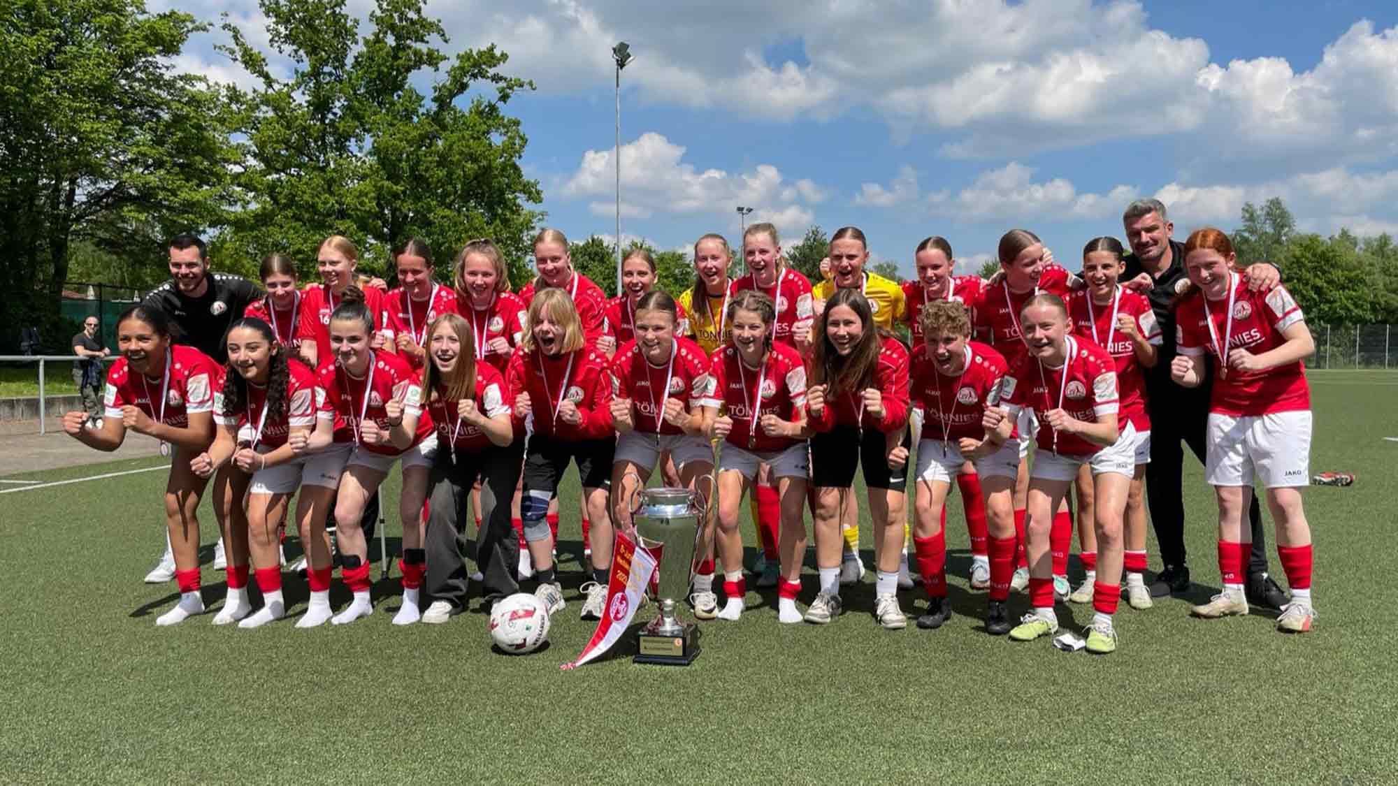 Finale auf großer Bühne: FSV Gütersloh B Juniorinnen kämpfen um den Westfalenpokal