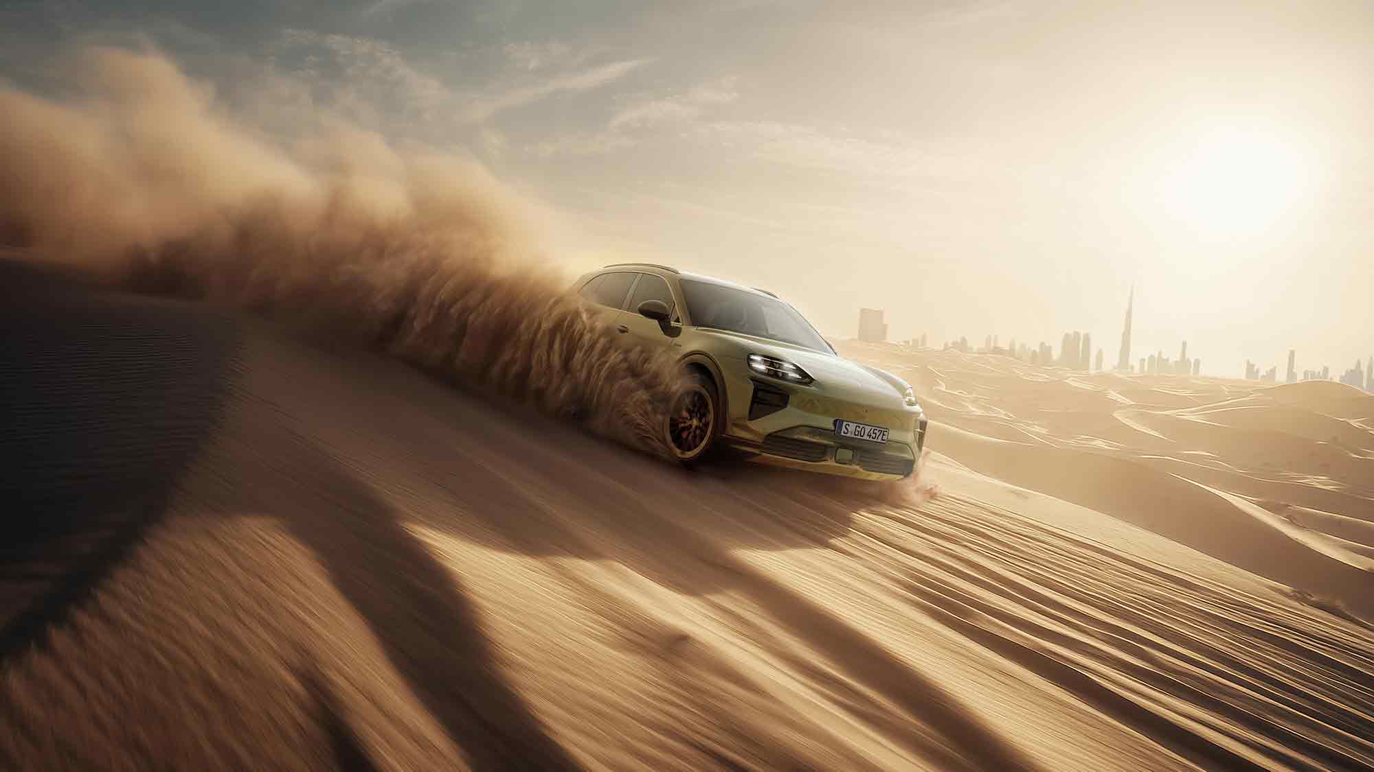 Zwischen Skyline und Sand: Der Cayenne Electric zeigt sich in Dubai – erster öffentlicher Auftritt des neuen vollelektrischen SUV Zwischen Skyline und Sand: Der Cayenne Electric zeigt sich in Dubai – erster öffentlicher Auftritt des neuen vollelektrischen SUV