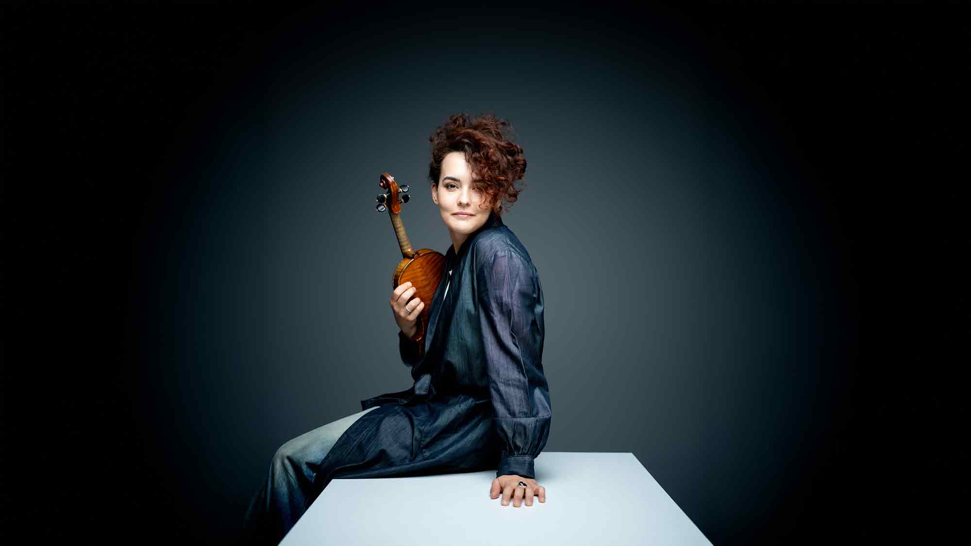 Besetzungsänderung im Konzert des Philharmonia Orchestra: Alena Baeva vertritt erkrankte Hilary Hahn, 30. Januar 2026 Besetzungsänderung im Konzert des Philharmonia Orchestra: Alena Baeva vertritt erkrankte Hilary Hahn, 30. Januar 2026