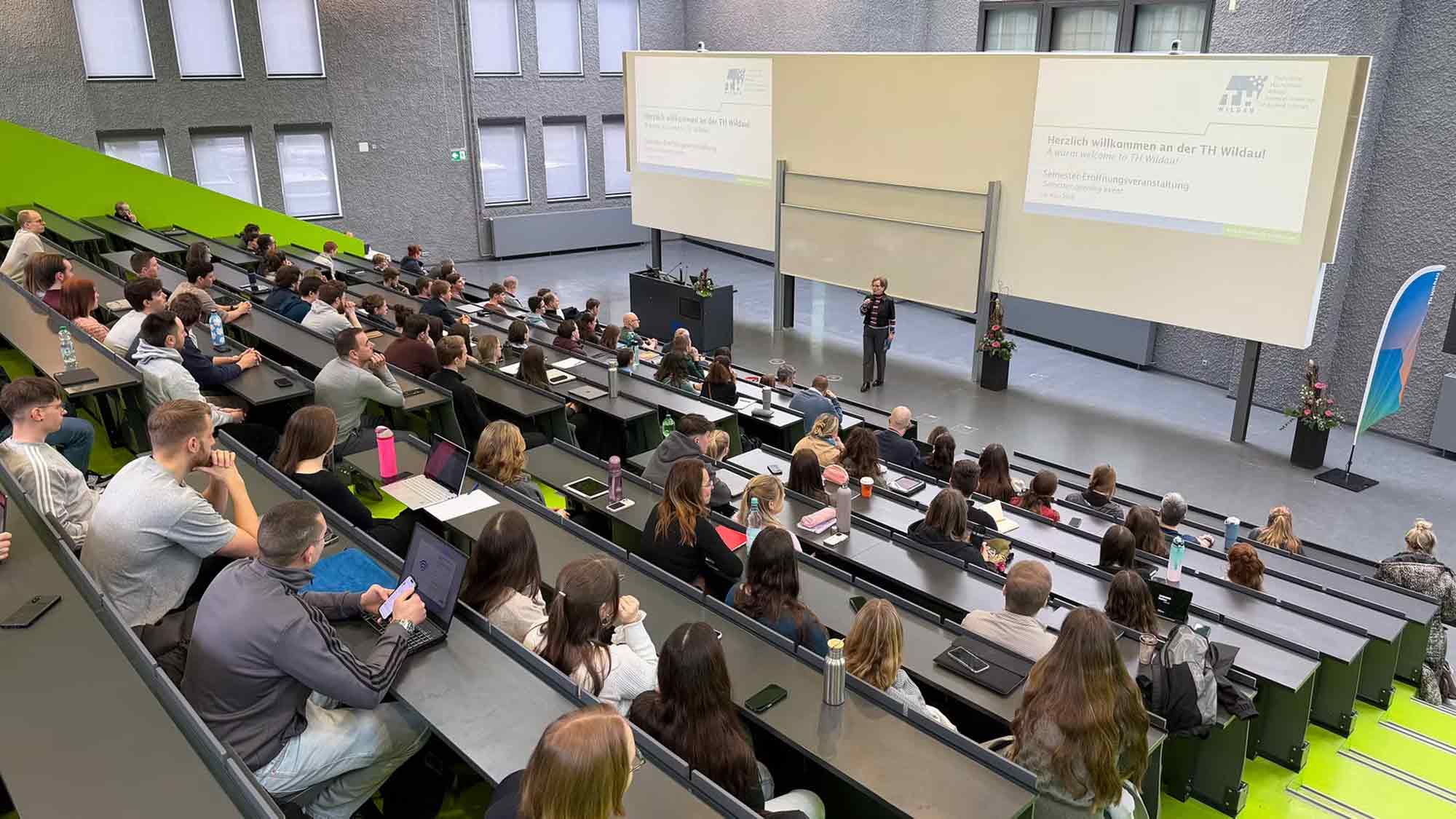 TH Wildau startet ins Sommersemester und stellt neues Studienangebot für den Herbst 2026 vor