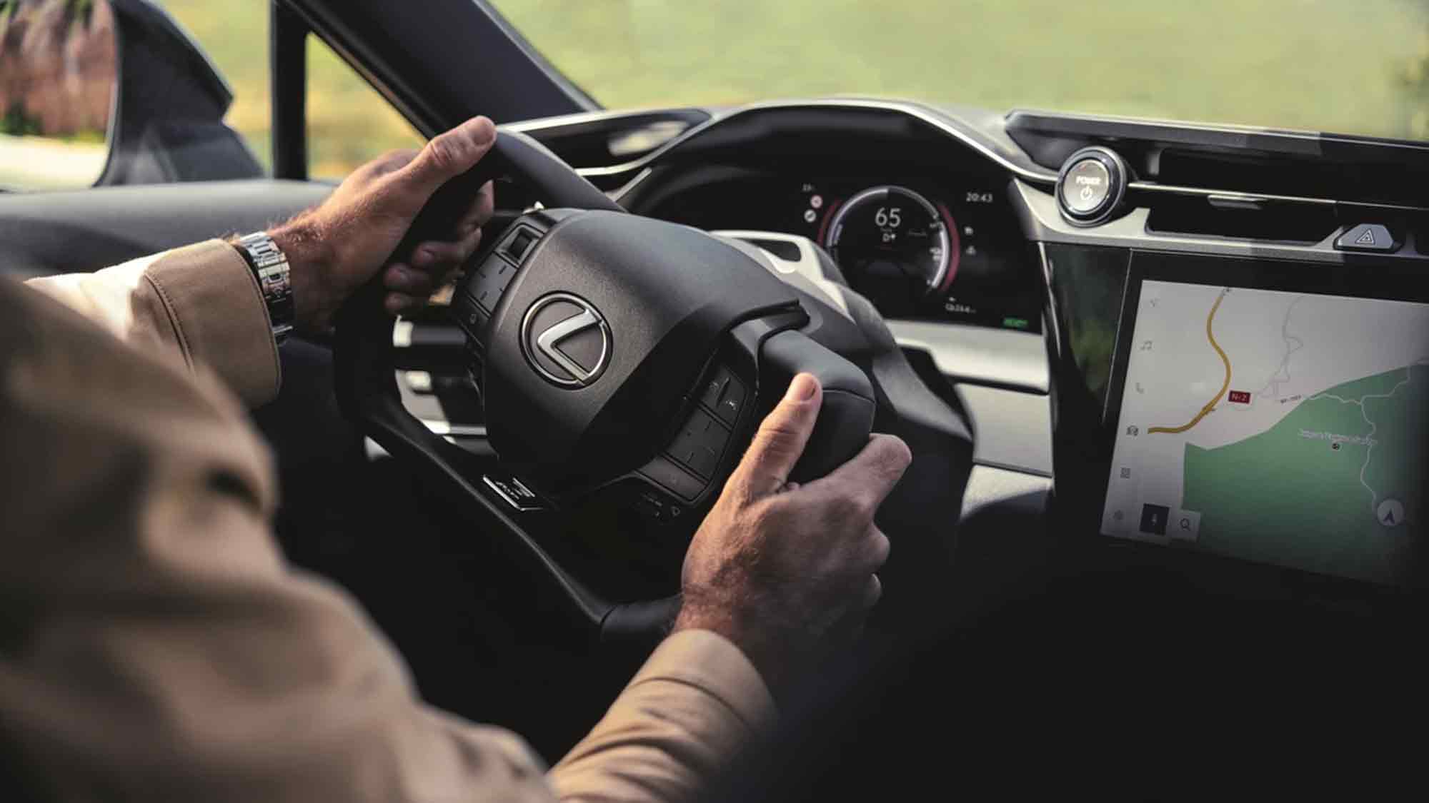 Steer by Wire: Die neue Art des Fahrens – neues System debütiert im vollelektrischen Lexus RZ Steer by Wire: Die neue Art des Fahrens – neues System debütiert im vollelektrischen Lexus RZ