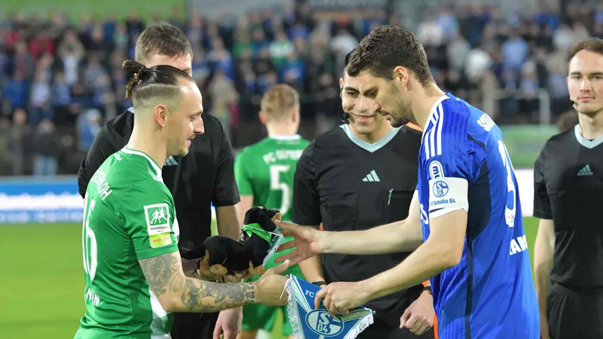 FC Schalke 04: FC Gütersloh startet freien Verkauf für die Tribüne