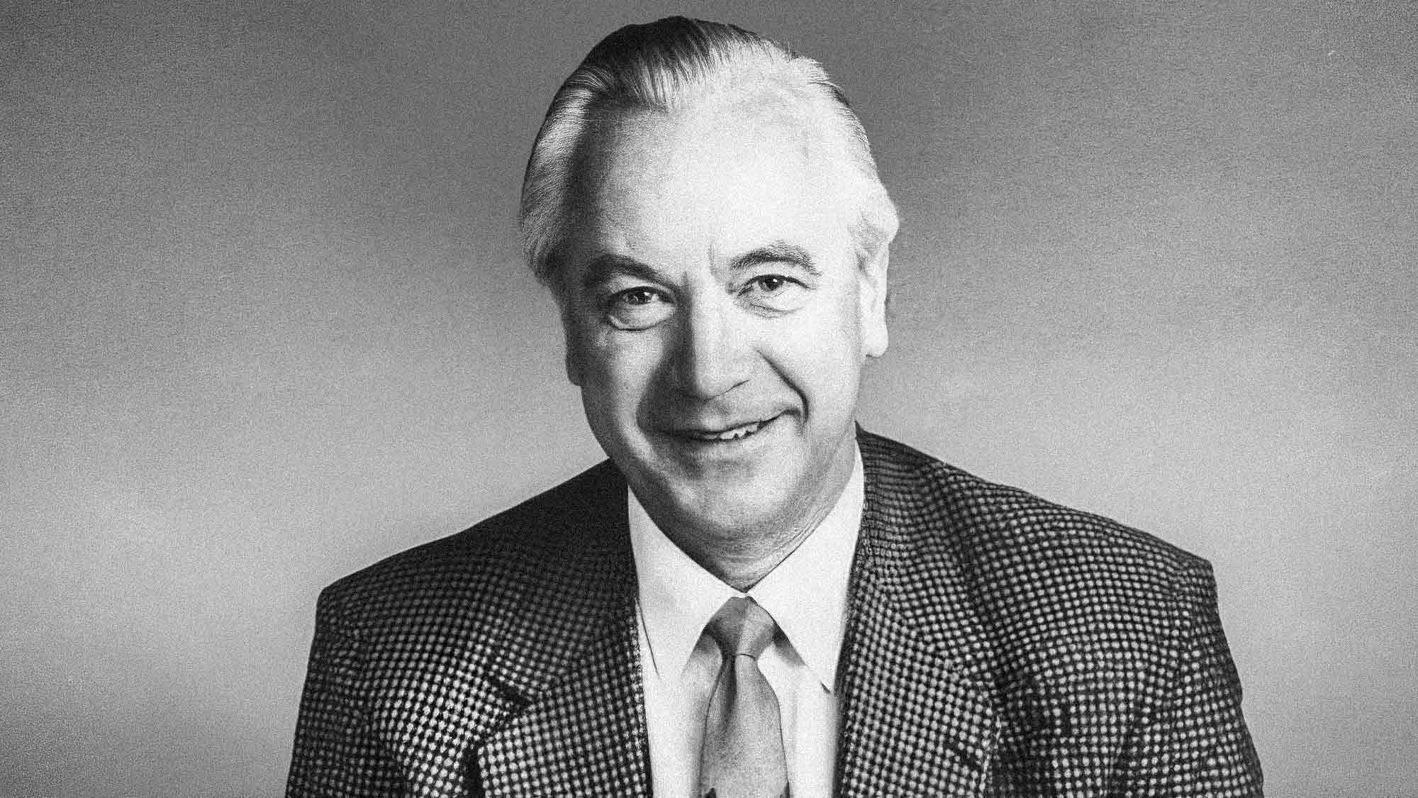 NOW Commons: Karl Ernst Strothmann, Bürgermeister (1985 bis 1994), Geschäftsführer des Vereins Michaeliswoche (1953 bis 1973) NOW Commons: Karl Ernst Strothmann, Bürgermeister (1985 bis 1994), Geschäftsführer des Vereins Michaeliswoche (1953 bis 1973)