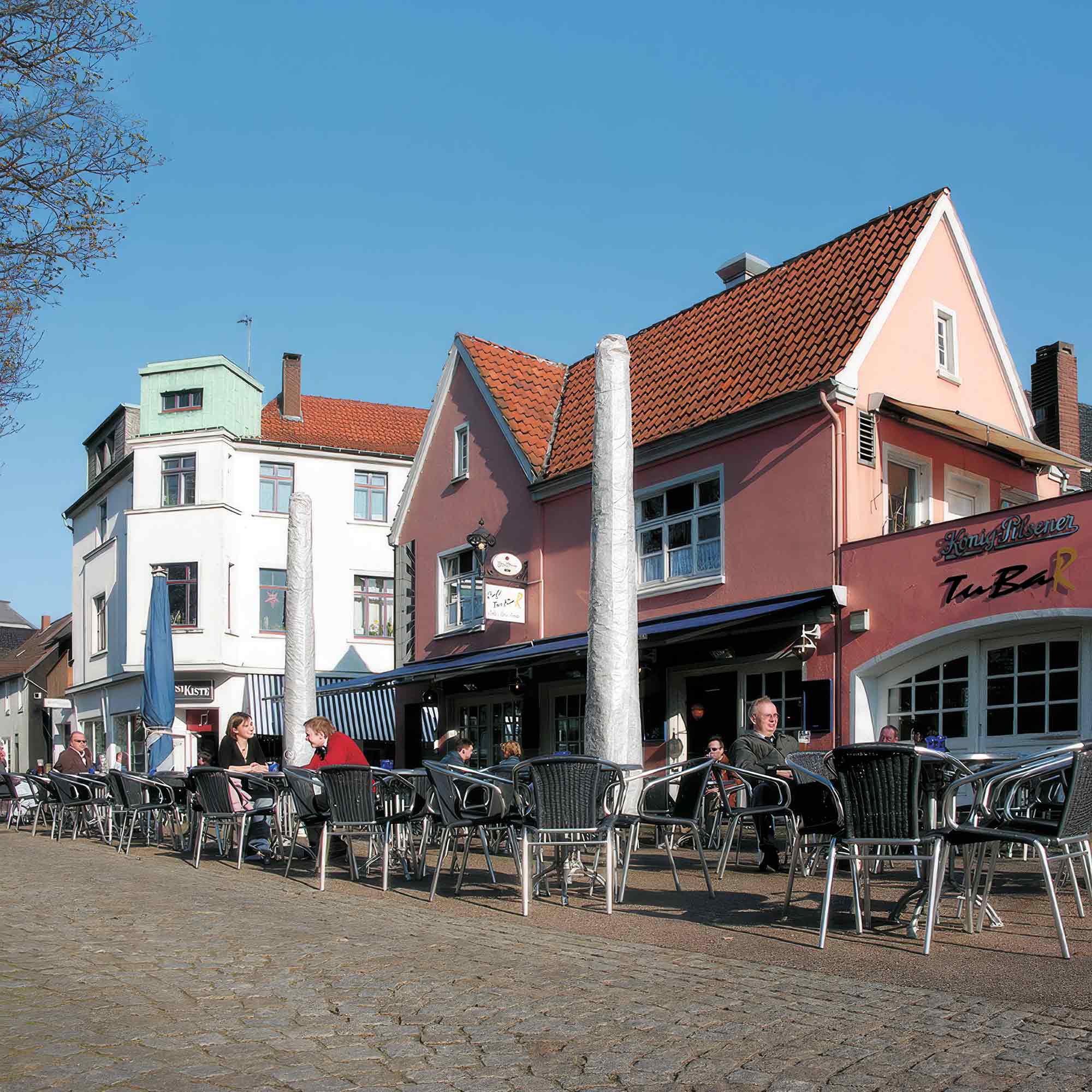NOW Commons: »Café TuBar«, Kneipenmeile Gütersloh (2005) NOW Commons: »Café TuBar«, Kneipenmeile Gütersloh (2005)