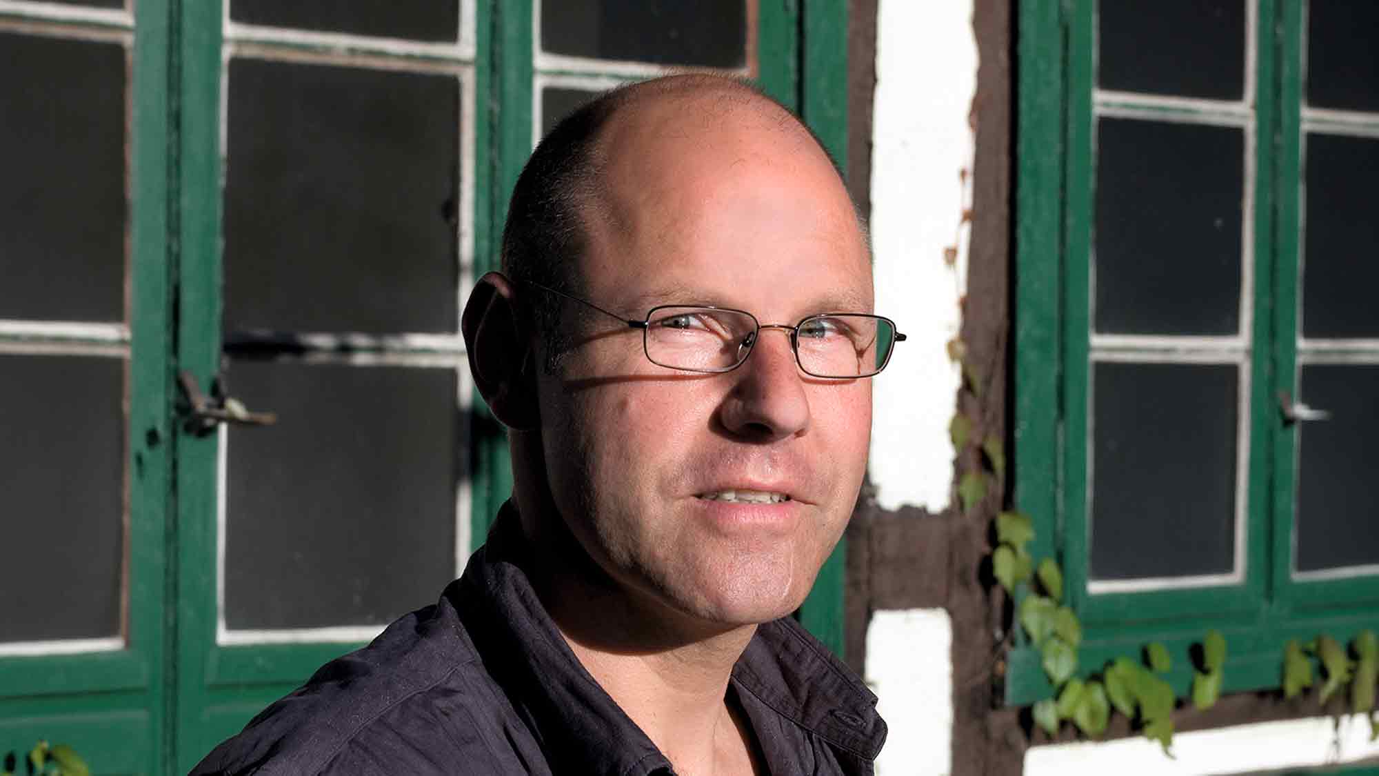 KWS History: Stadtgeschichte Gütersloh – Rainer Wortmeier, »Prozesse«, Galerie »art colori« (2006) KWS History: Stadtgeschichte Gütersloh – Rainer Wortmeier, »Prozesse«, Galerie »art colori« (2006)