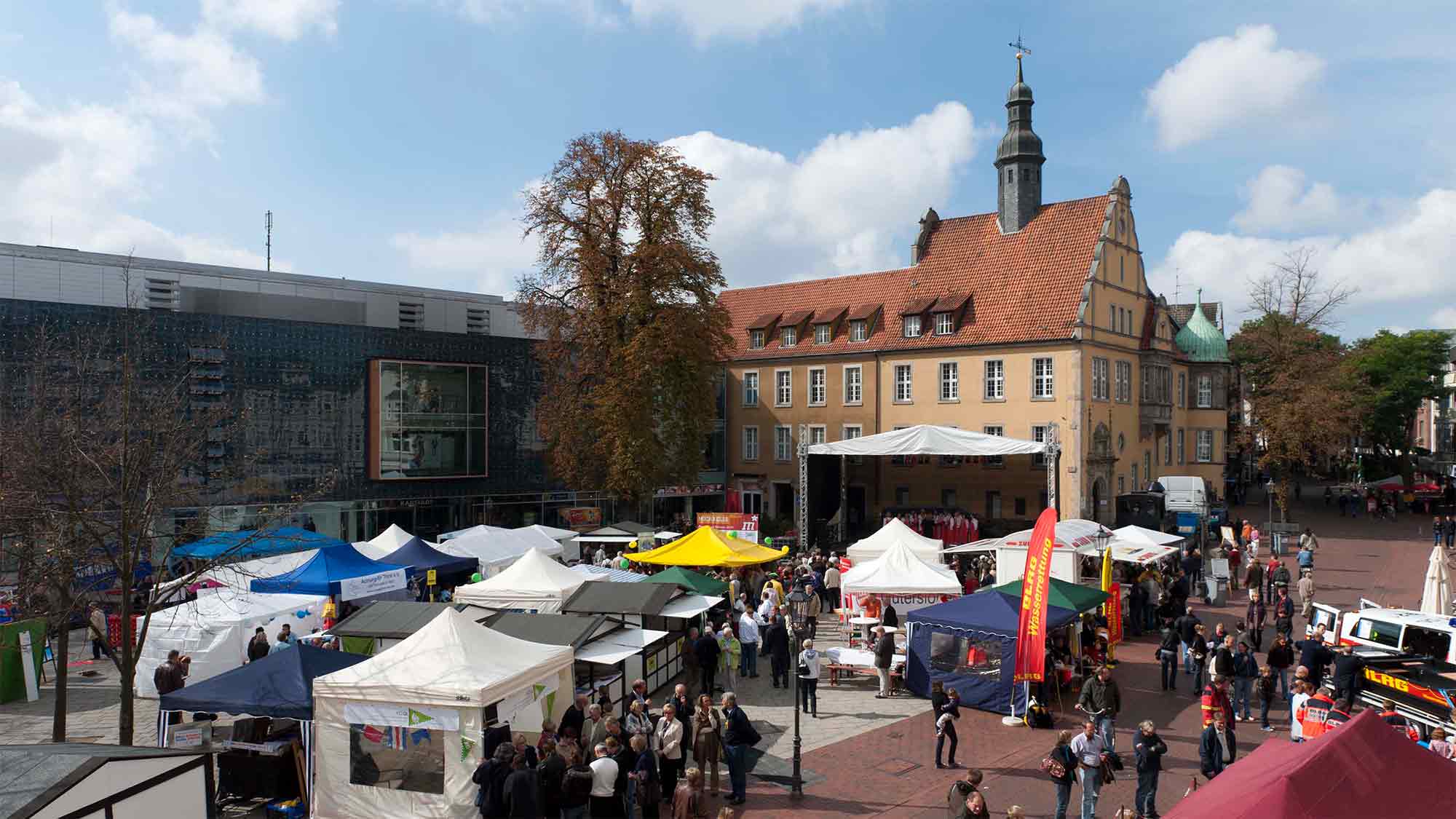 NOW Commons: Berliner Platz (HVP), Michaeliswoche Gütersloh 2010 … NOW Commons: Berliner Platz (HVP), Michaeliswoche Gütersloh 2010 …