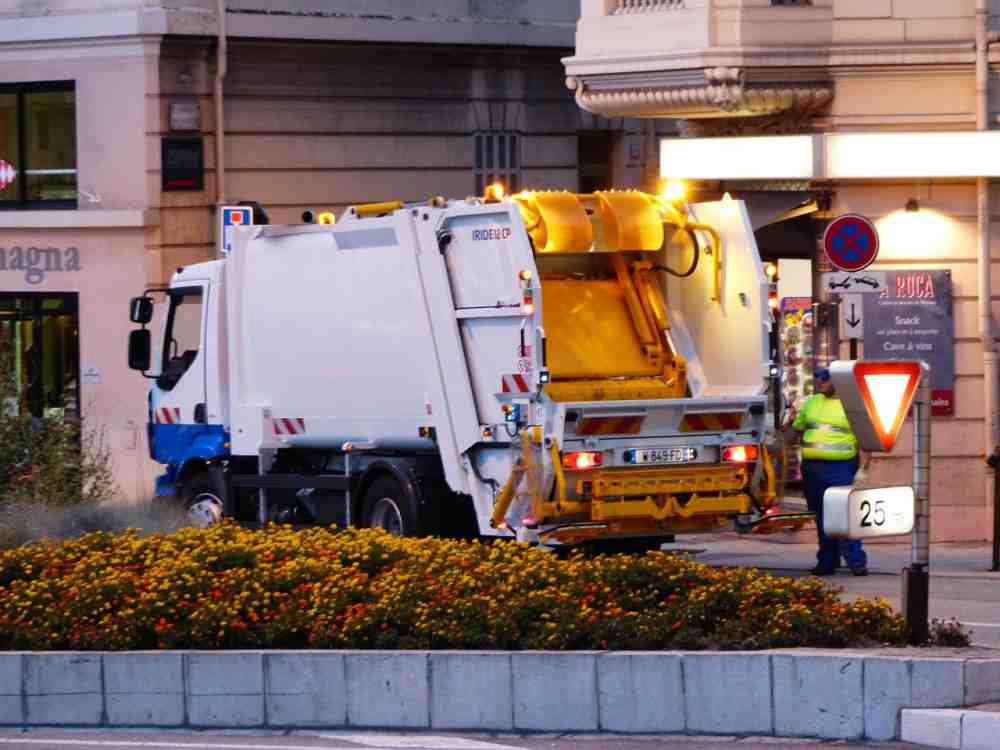 Der Fachbereich Stadtreinigung der Stadt Gütersloh – mehr als Müllabfuhr, Entsorgung, Wertstoffe und Abfall Der Fachbereich Stadtreinigung der Stadt Gütersloh – mehr als Müllabfuhr, Entsorgung, Wertstoffe und Abfall