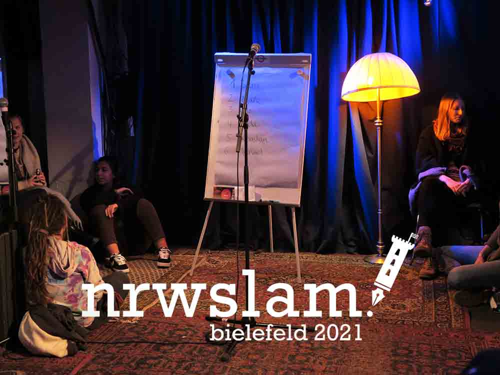 Am 15. und 16. Oktober 2021 findet die NRW-Meisterschaft im Poetry-Slam in Bielefeld statt Am 15. und 16. Oktober 2021 findet die NRW-Meisterschaft im Poetry-Slam in Bielefeld statt