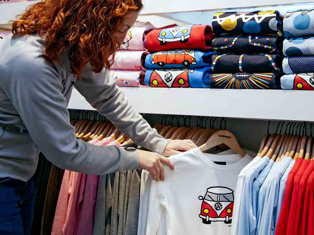 Greenpeace-Report: Fast-Fashion-Boom frisst Fortschritte bei Chemieeinsatz in der Modeindustrie auf Greenpeace-Report: Fast-Fashion-Boom frisst Fortschritte bei Chemieeinsatz in der Modeindustrie auf