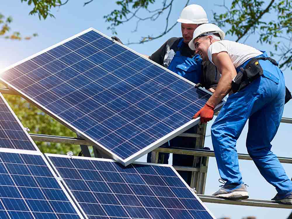 Anzeige: Gütersloh: Photovoltaik – genau Deine Perspektive? Elektriker/Elektrikermeister und Auzubildender Elektroniker (m/w/d) gesucht Anzeige: Gütersloh: Photovoltaik – genau Deine Perspektive? Elektriker/Elektrikermeister und Auzubildender Elektroniker (m/w/d) gesucht