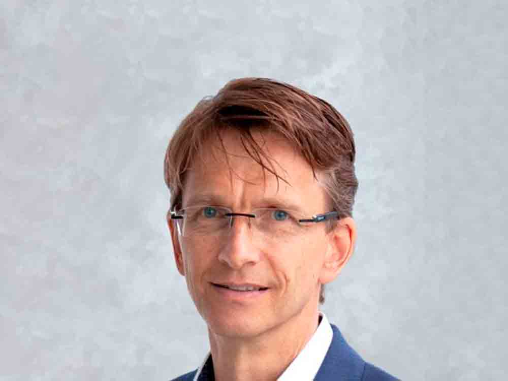 Aufsichtsrat bestellt Dr. Christoph Hiller, neuer Vorstand Vertrieb und Marketing bei LAPP