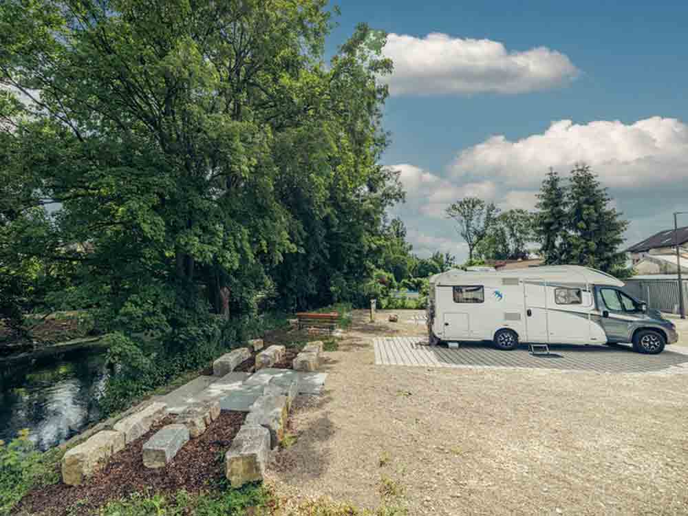 Wohnmobiltour zu Teddys, Höhlen und Mühlen, Giengen an der Brenz bietet tolle Sehenswürdigkeiten und attraktive Stellplätze Wohnmobiltour zu Teddys, Höhlen und Mühlen, Giengen an der Brenz bietet tolle Sehenswürdigkeiten und attraktive Stellplätze