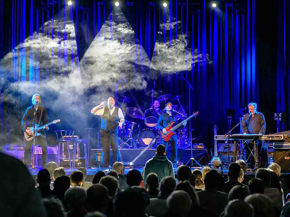Wertheim, Hommage an Superstar Phil Collins, Tribute Band am 23. Juli 2022 auf Burg Wertheim