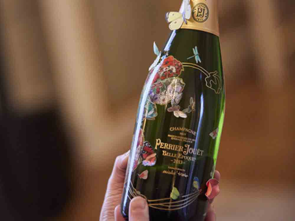 To celebrate 120 years of its Art Nouveau heritage, Maison Perrier Jouët presents its collaboration with artist Garance Vallée
