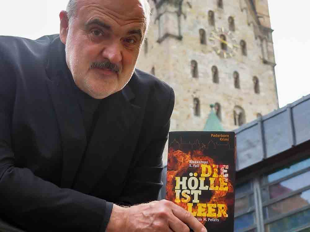 Gütersloh, Lesung aus Die Hölle ist leer, Thalia Mayersche, Schöner morden in OWL, 27. Oktober 2022 Gütersloh, Lesung aus Die Hölle ist leer, Thalia Mayersche, Schöner morden in OWL, 27. Oktober 2022