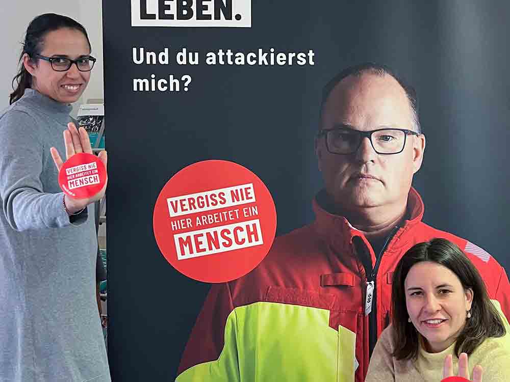 Auftaktveranstaltung und Ausstellungseröffnung OWL Initiative »Vergiss nie, hier arbeitet ein Mensch« am 29. November 2022