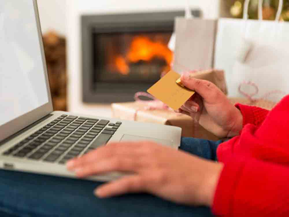 Wenn Fake Shops das Weihnachtfest verderben, Verbraucherzentrale NRW gibt Tipps zum sicheren Online Kauf