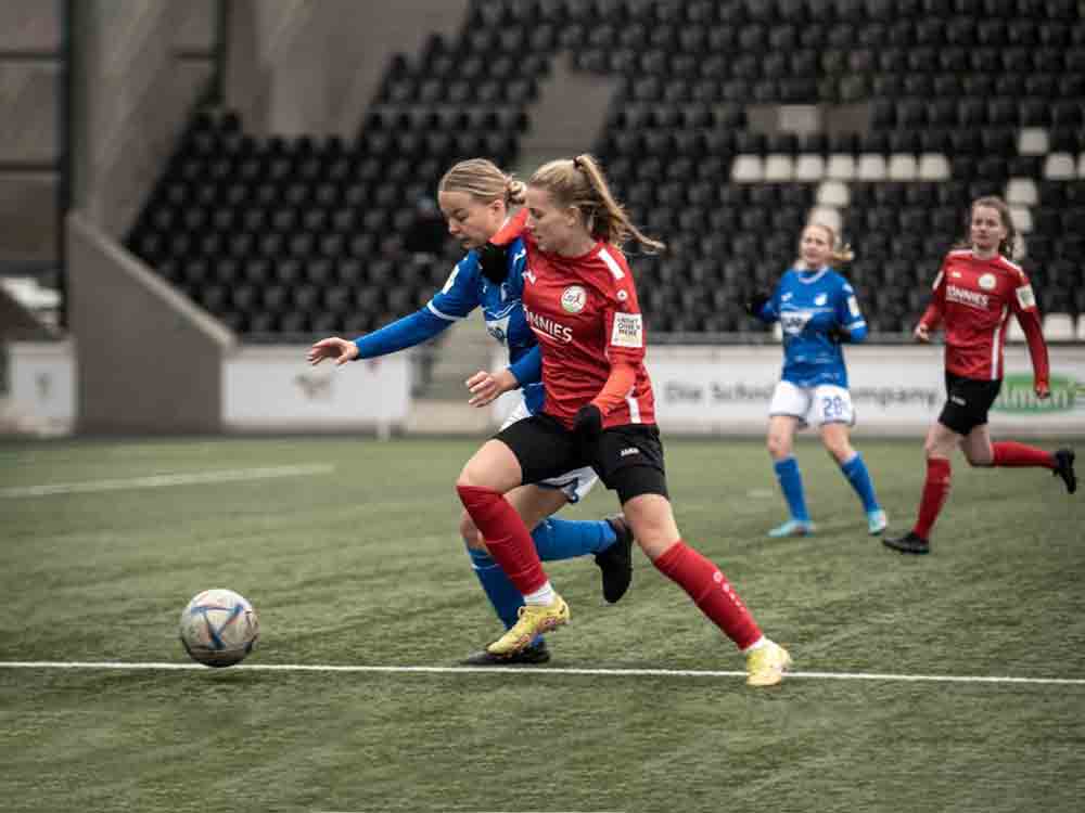 Fußball Gütersloh, FSV Gütersloh testet gegen starke Gegner in Vorbereitung auf die Rückrunde der 2. Frauen Bundesliga