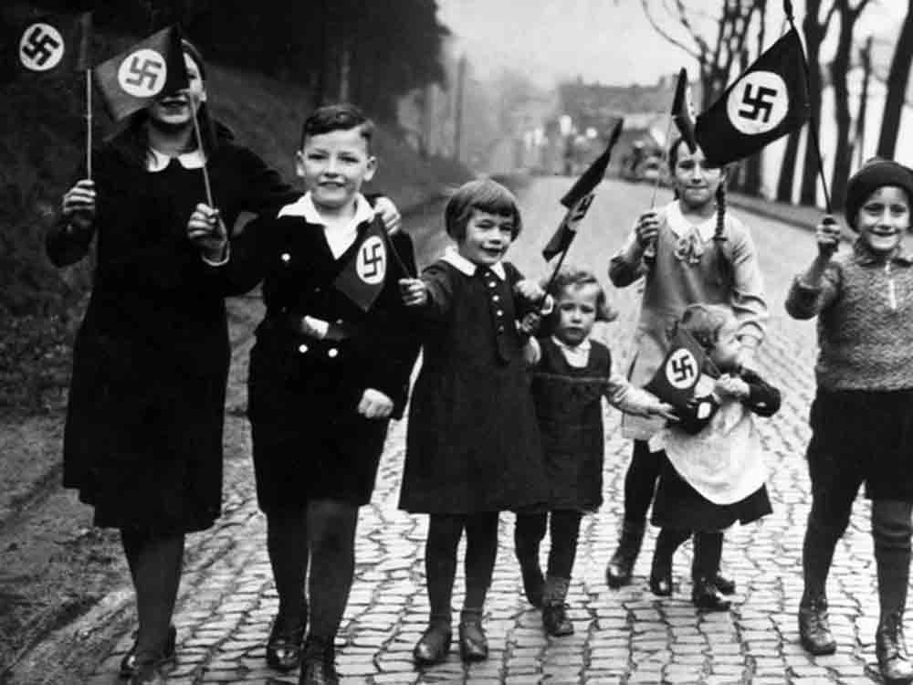 Arte Schwerpunkt zu Aufstieg und Terror der Nationalsozialisten vor 90 Jahren