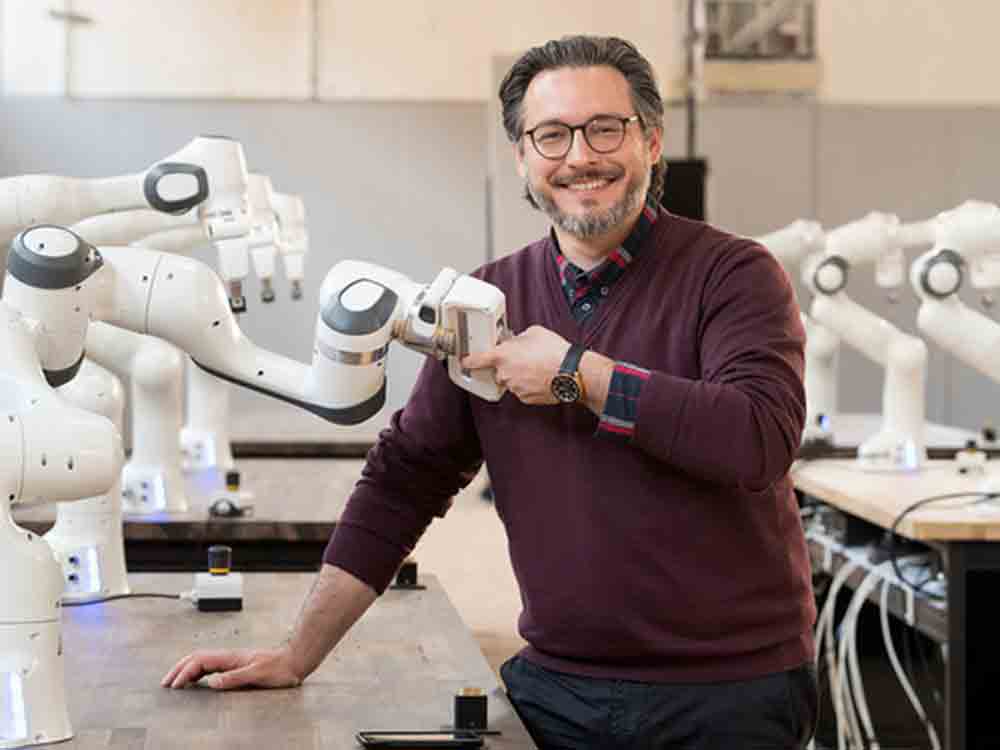 Terra X plus, Live Chat mit Robotik Forscher Sami Haddadin auf dem ZDF Youtube Kanal Terra X plus und in der ZDF Mediathek