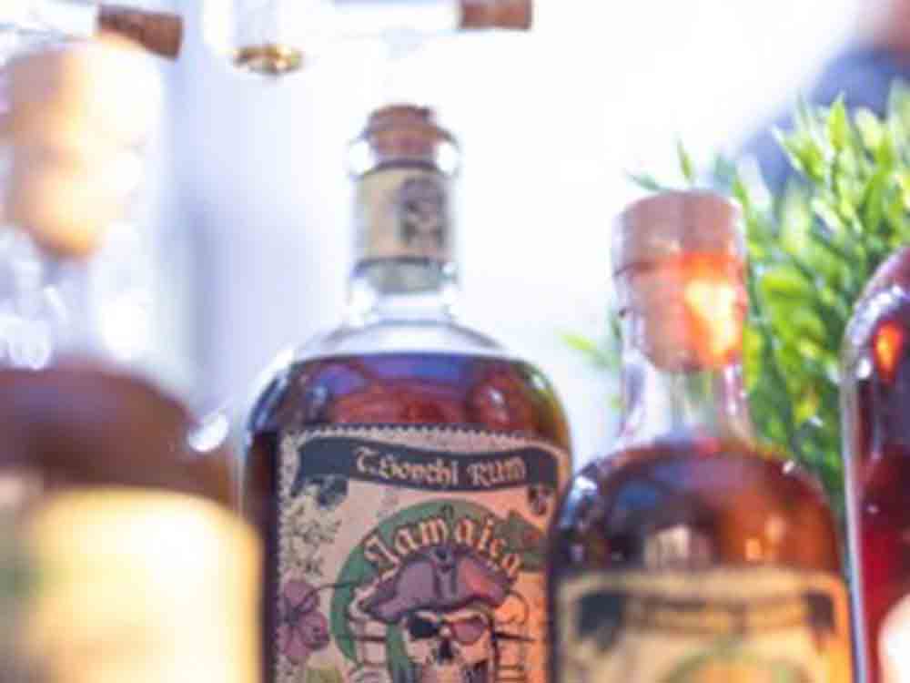 Rum Spezialist T. Sonthi erweitert sein karibisches Sortiment, neuer XO Rum begleitet Einstieg in den Zigarrenmarkt