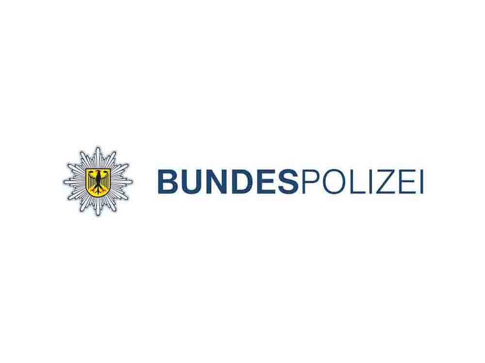 Bundespolizeiinspektion Erfurt, aggressiver Reisender beleidigt und bedroht Zugreisende in einer Bahn zwischen Erfurt Nord und Straußfurt, hier: Zeugenaufruf