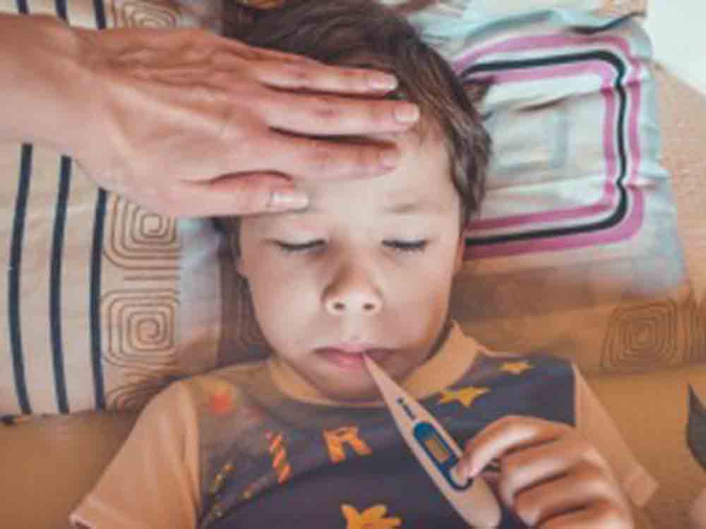 Eltern geben Kindern zu oft Fiebersenkendes, US weite Umfrage unter 1.400 Personen, Art der Temperaturmessung relevant für Genauigkeit