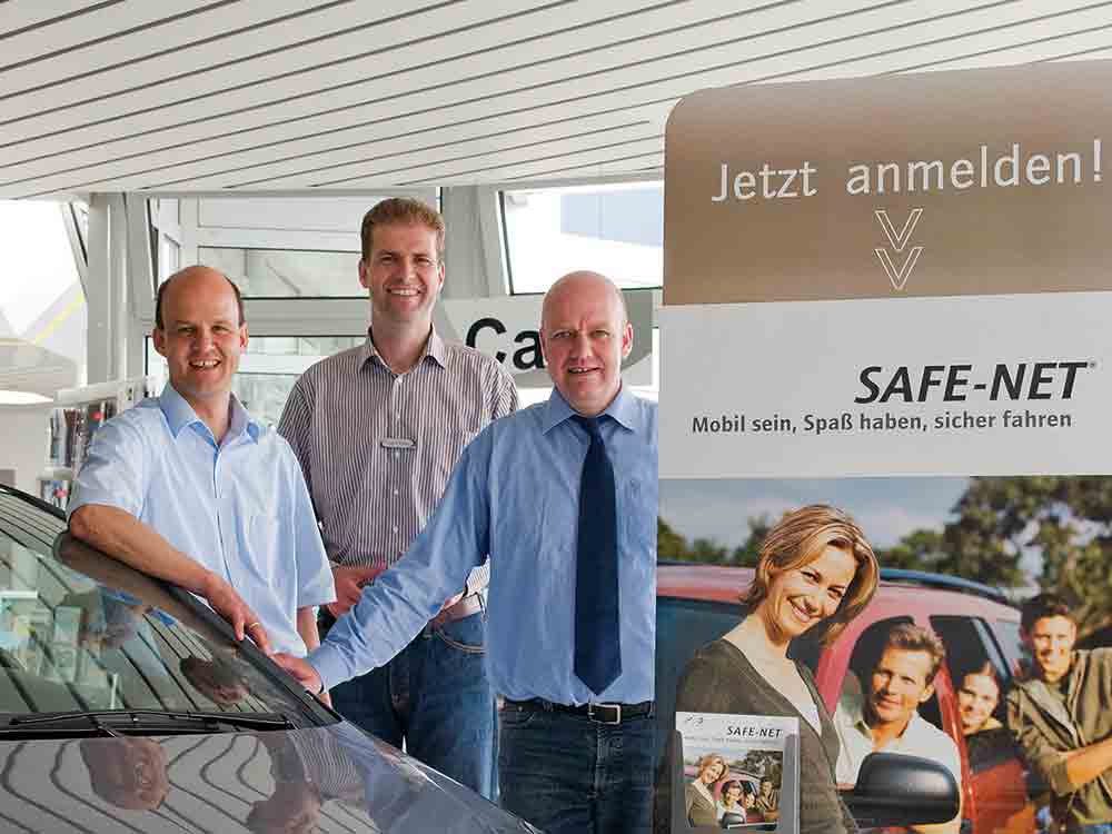 Fahren mit Sicherheit, »Safe Net«, Autohaus Knemeyer, Fahrschulen Gülich und Quattrolingua, Gütersloh