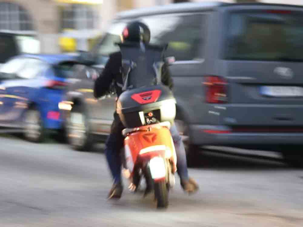 TÜV Süd: Motorroller fahren will gekonnt sein