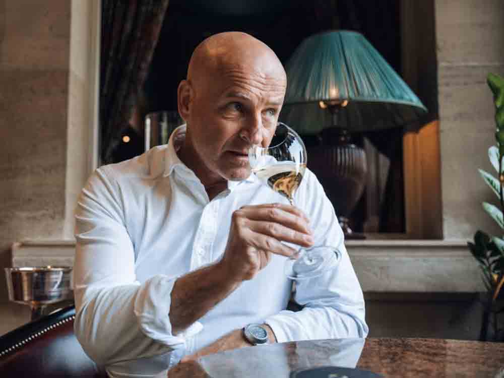 New Book, Champagne Magnum Opus by Richard Juhlin: A Luxurious Journey Through the World of Champagne New Book, Champagne Magnum Opus by Richard Juhlin: A Luxurious Journey Through the World of Champagne
