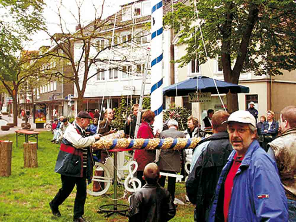 Gütersloh, Kulturgemeinschaft Dreiecksplatz, April 2004
