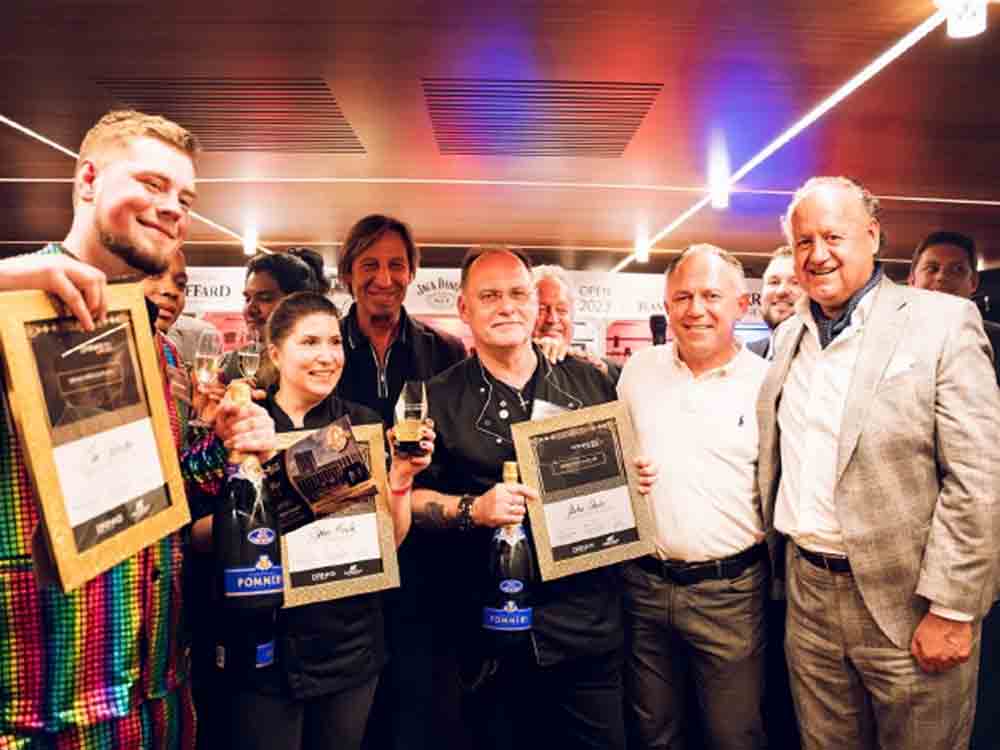 Medienbotschaft Verlag und Events, Szabina Klenik krönt ihren Gewinn mit einer Negroni Variation, Drinks Open 2023