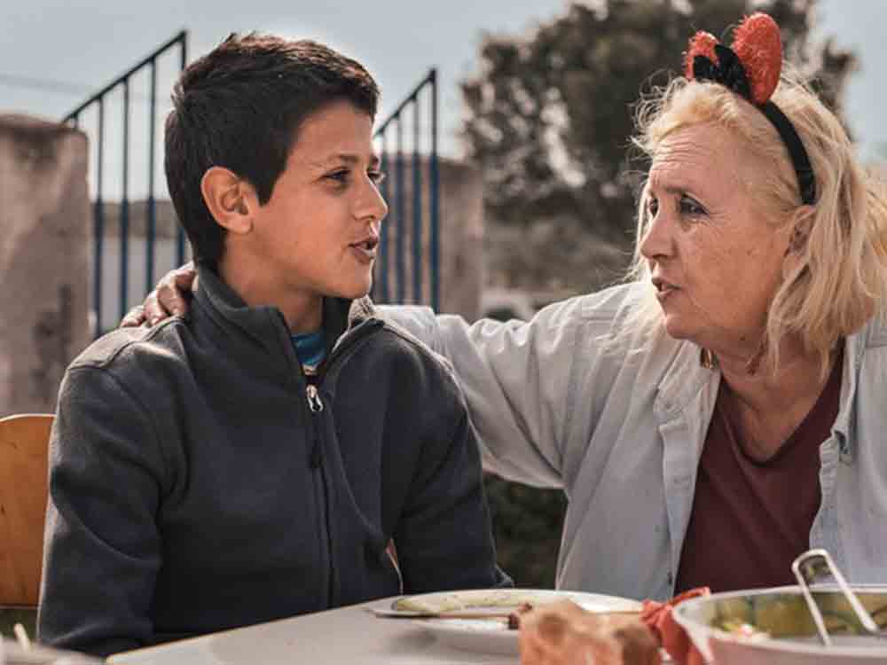 »DOK.fest« Preis der SOS Kinderdörfer weltweit an Giulia Amati für »Kristos, the last Child« verliehen »DOK.fest« Preis der SOS Kinderdörfer weltweit an Giulia Amati für »Kristos, the last Child« verliehen