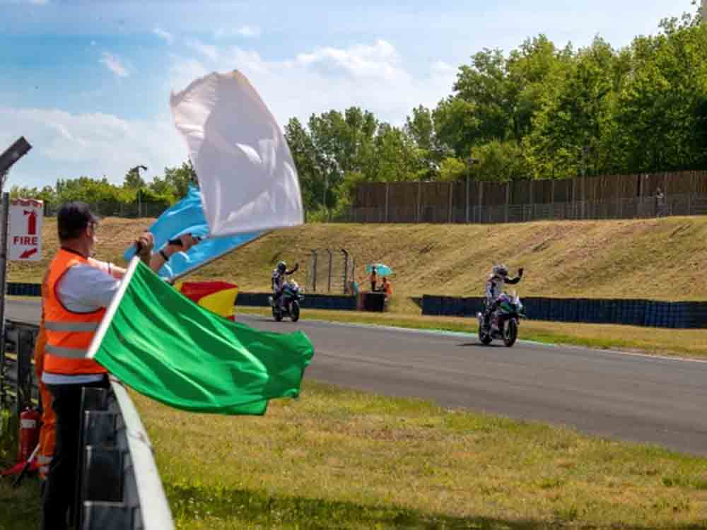 Erstklassiger Zweirad Motorsport mit der IDM in der Motorsport Arena Oschersleben Erstklassiger Zweirad Motorsport mit der IDM in der Motorsport Arena Oschersleben
