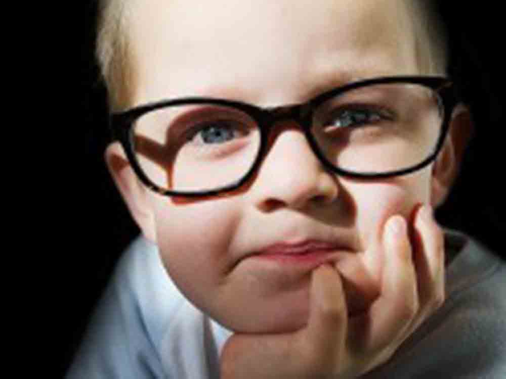 Atropin bremst Kurzsichtigkeit bei Kindern ein