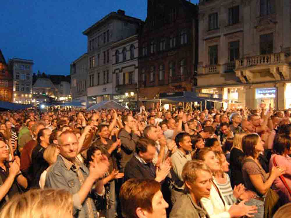 Angesagt in Gütersloh im Juni 2023, Kunstverein Bielefeld, Jazz Summer Night Minden, Wortfestival Lippstadt Angesagt in Gütersloh im Juni 2023, Kunstverein Bielefeld, Jazz Summer Night Minden, Wortfestival Lippstadt
