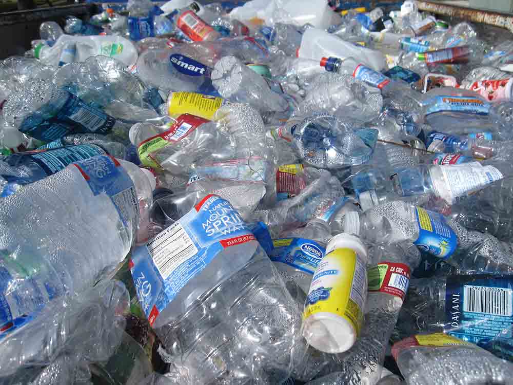 Exporte von Plastikmüll in den vergangenen 10 Jahren um 51 Prozent zurückgegangen, Destatis