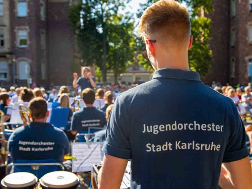 Jugendorchester der Stadt Karlsruhe spielt Open Air im Klinikum Karlsruhe, 22. Juni 2023