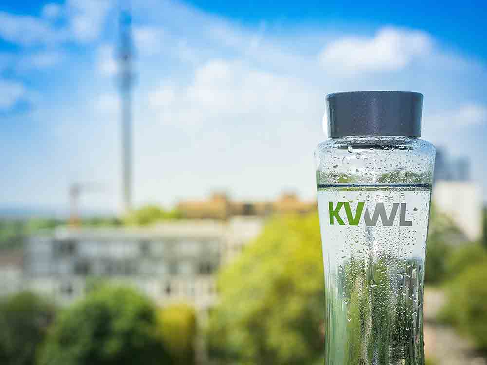 Klimawandel und Gesundheit, wie schütze ich mich am besten vor Hitze? Hitzeschutz Aktionstag am 14. Juni 2023 Klimawandel und Gesundheit, wie schütze ich mich am besten vor Hitze? Hitzeschutz Aktionstag am 14. Juni 2023