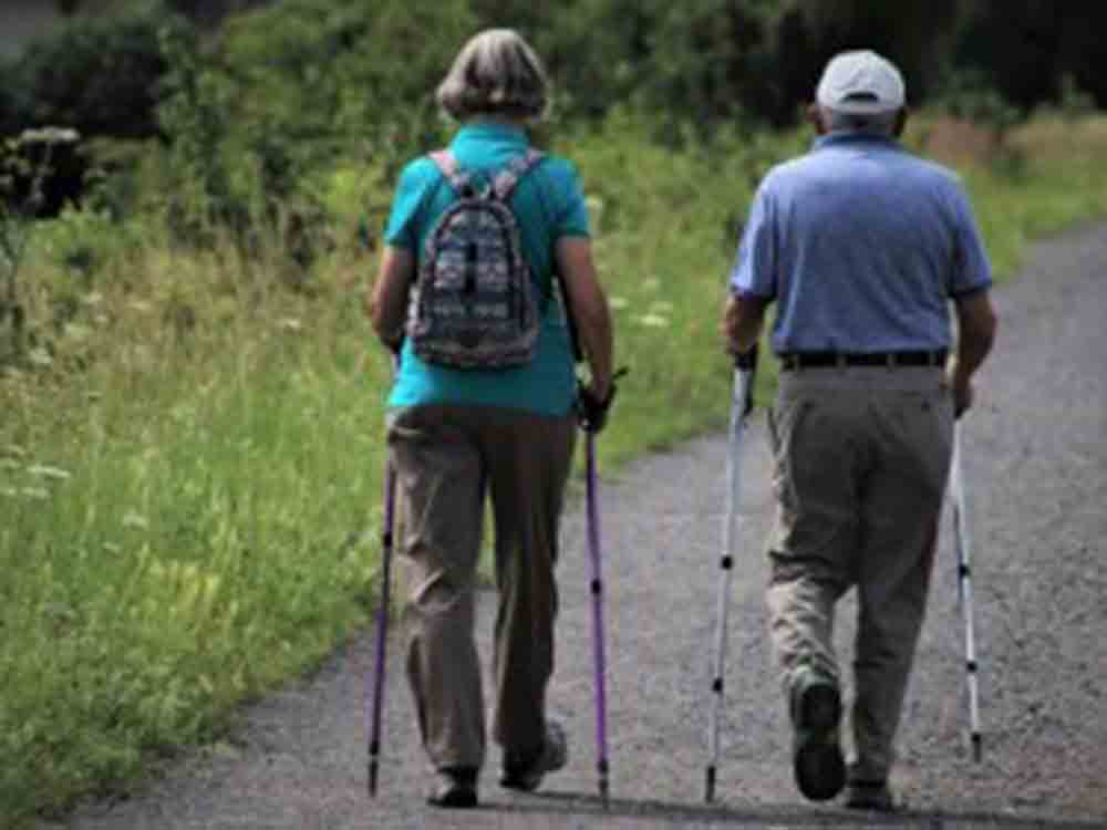 Bewegung im Alter verhindert frühen Tod, Forscher haben herausgefunden, wie Über 60 Jährige ihre Lebensqualität verbessern können