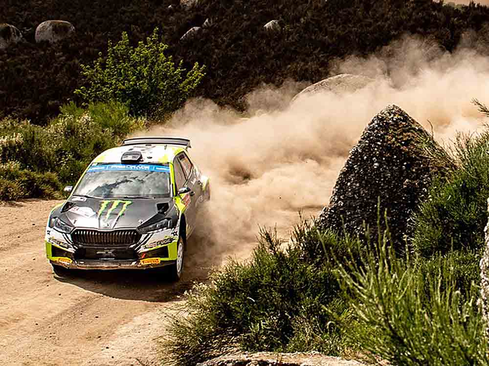 Rallye Estland: Škoda Fahrer Oliver Solberg und Andreas Mikkelsen versprechen tolles Duell um den WRC 2 Sieg