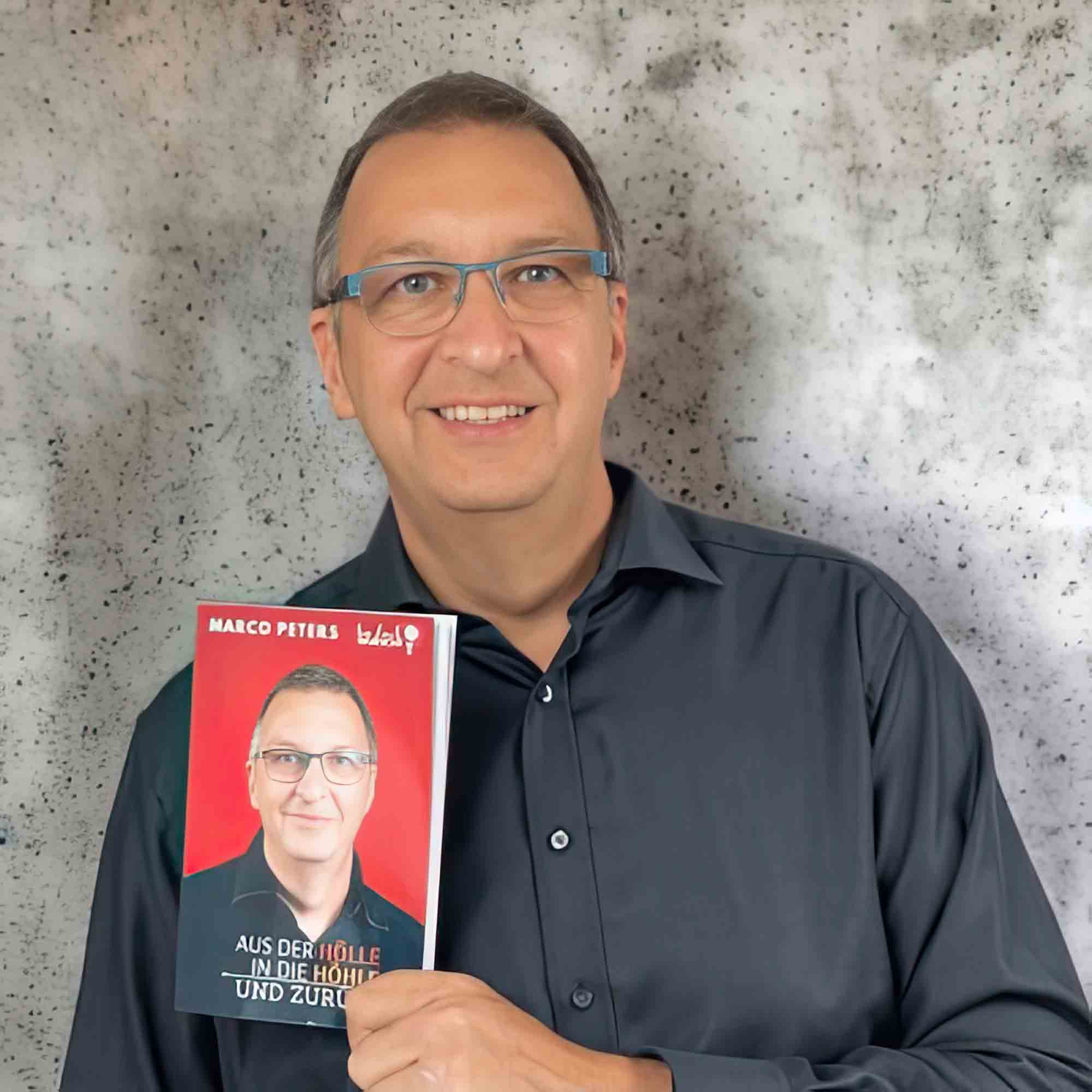 »Aus der Hölle in die Höhle und zurück«: Marco Peters enthüllt die ungeschönte Wahrheit des Unternehmertums »Aus der Hölle in die Höhle und zurück«: Marco Peters enthüllt die ungeschönte Wahrheit des Unternehmertums