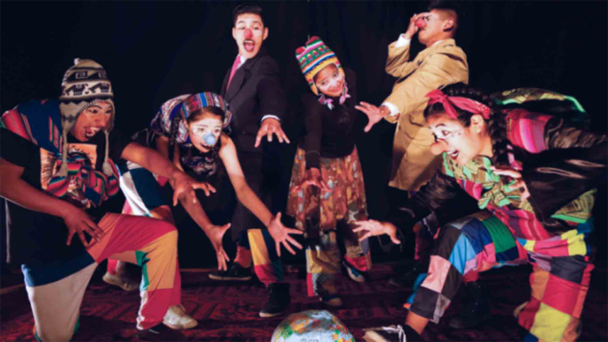 Anzeige: »Teatro Trono – Kinderkulturkarawane« im Theater Gütersloh, ein Stück mit Zirkus, Tanz und starken Bildern, 15. September 2023 Anzeige: »Teatro Trono – Kinderkulturkarawane« im Theater Gütersloh, ein Stück mit Zirkus, Tanz und starken Bildern, 15. September 2023