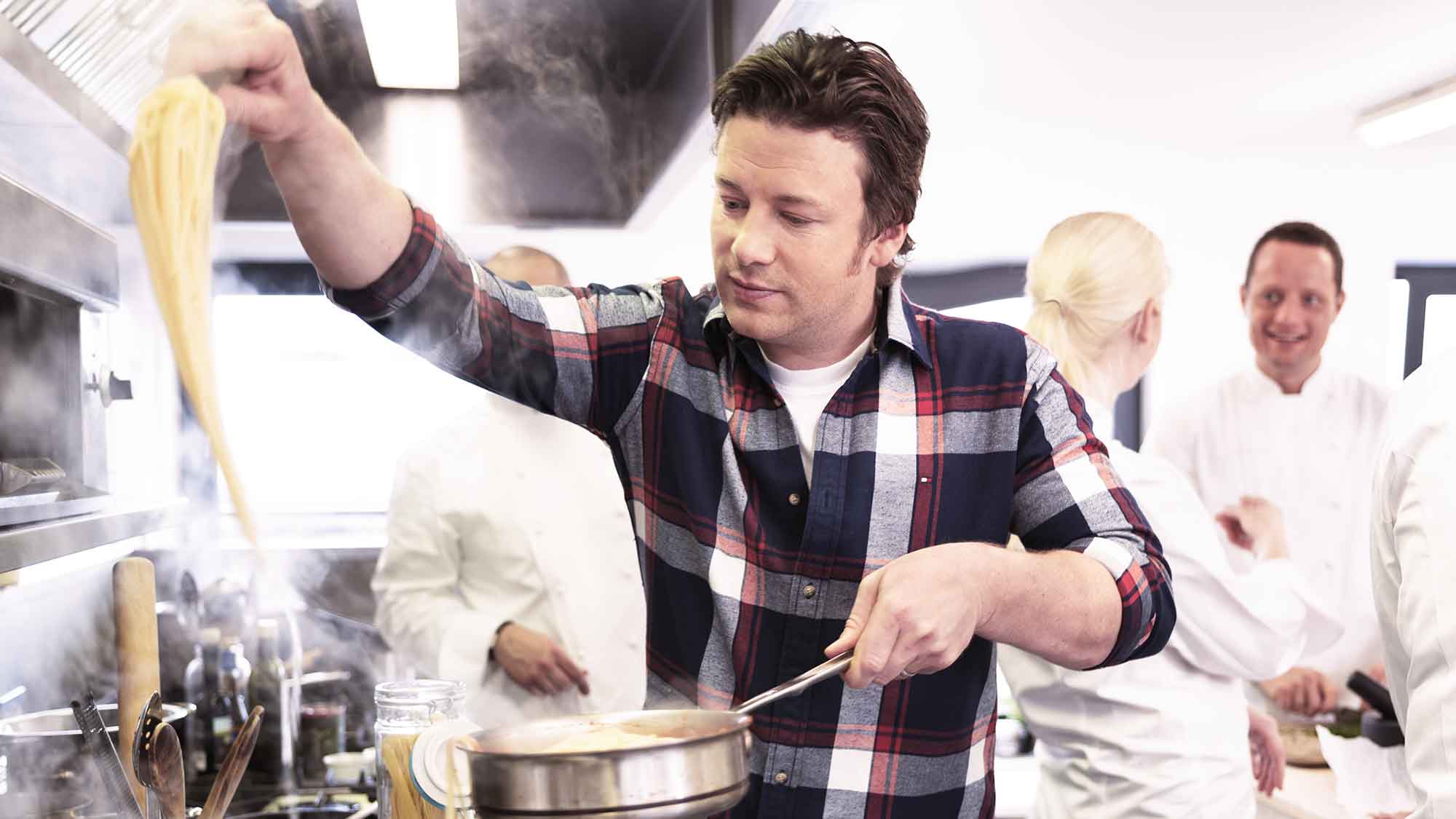 Willkommen, Jamie Oliver! RTL Deutschland startet exklusive Zusammenarbeit mit dem britischen TV Koch
