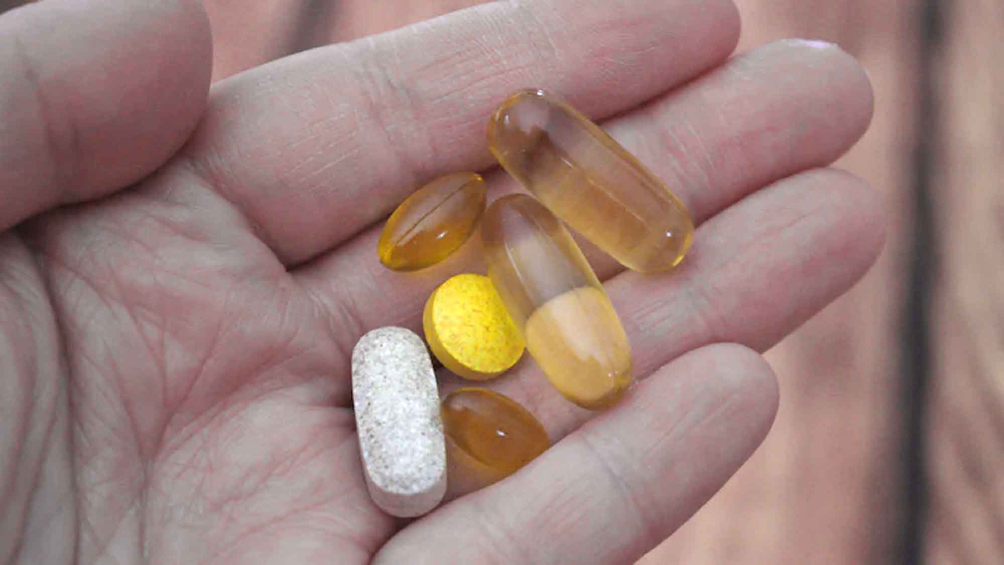 Vitaminpräparate: ETH Ernährungswissenschaftlerin erklärt, wieso dein Multivitamin oft überflüssig ist – und wieso es Oma besser wusste