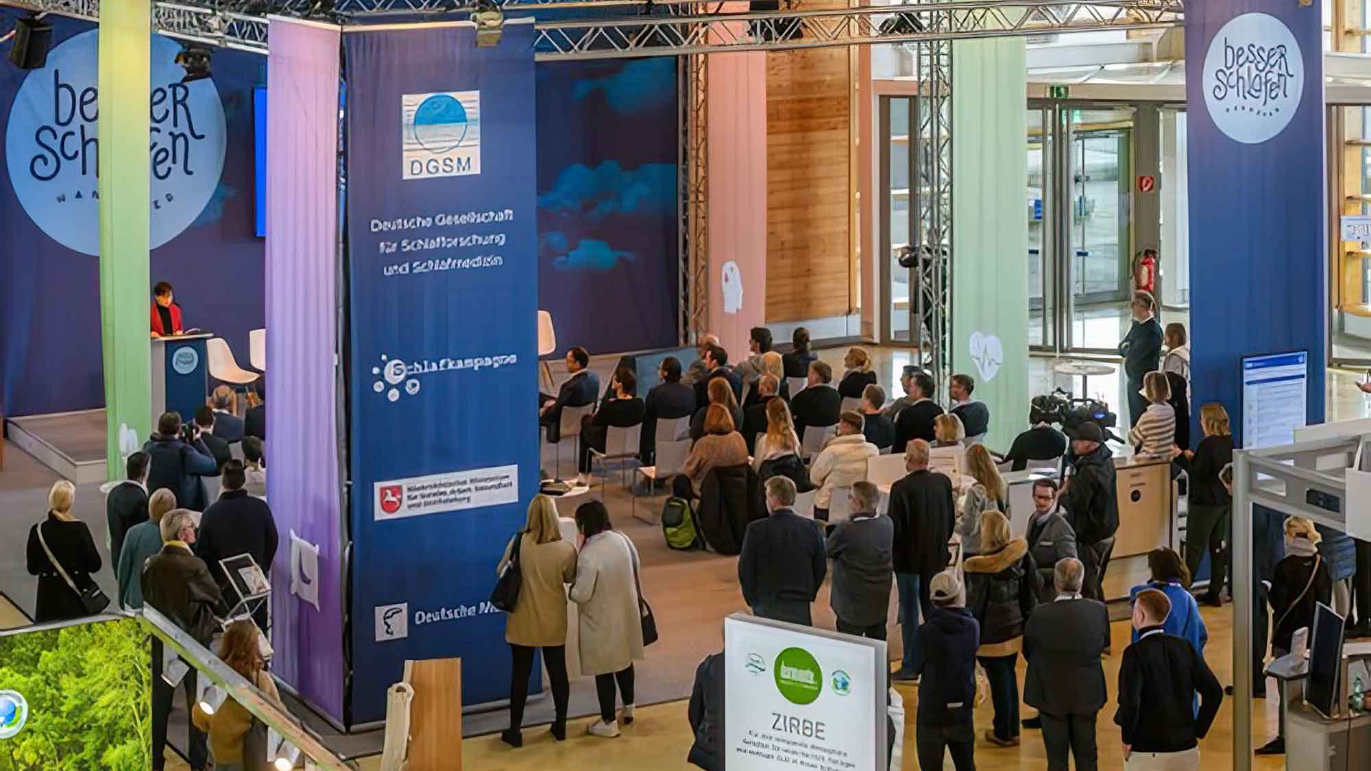 Betriebliches Gesundheitsmanagement im Rampenlicht auf der Gesundheitsmesse »besser schlafen«, 16. bis 18. Februar 2024 Betriebliches Gesundheitsmanagement im Rampenlicht auf der Gesundheitsmesse »besser schlafen«, 16. bis 18. Februar 2024