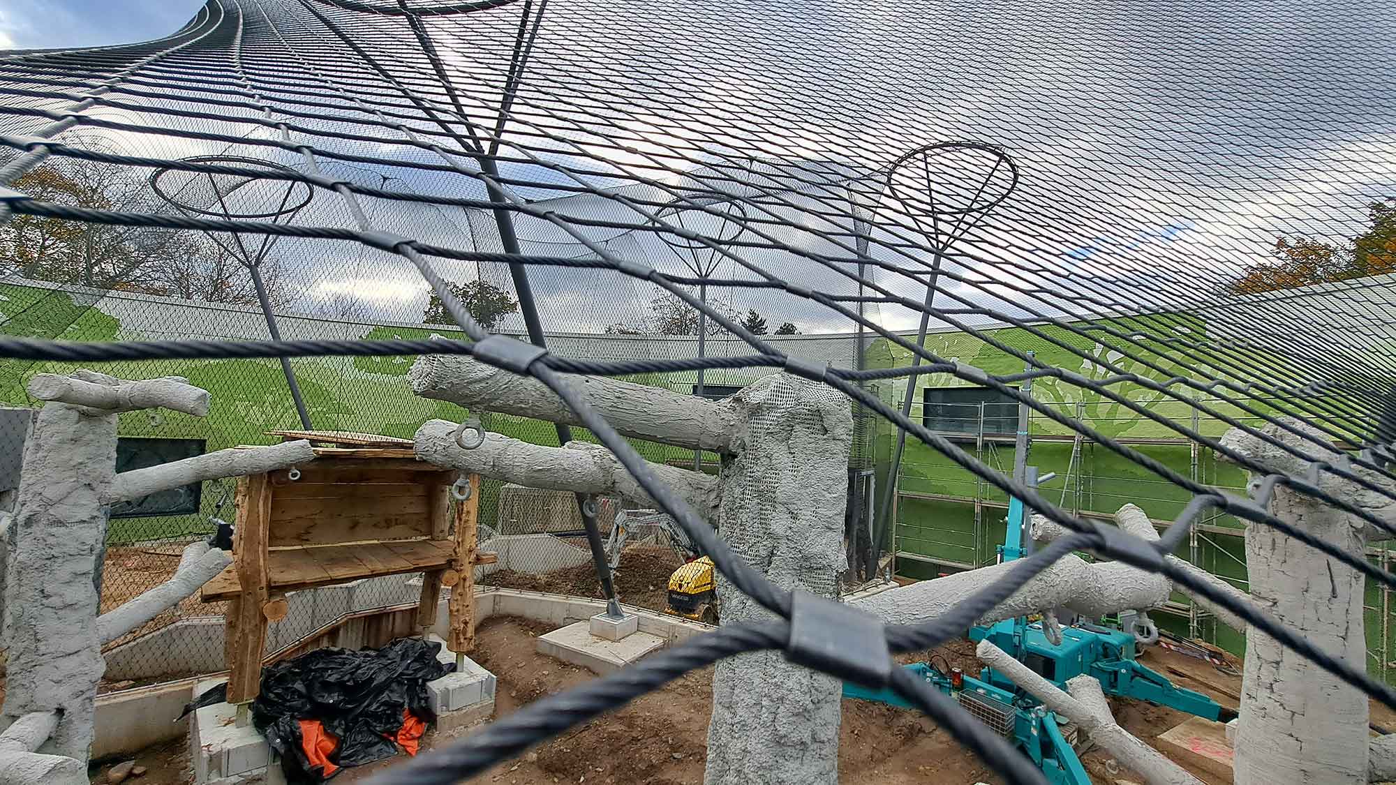 Zoo Dresden erhält 10.000 Euro Spende für das neue Orang Utan Haus